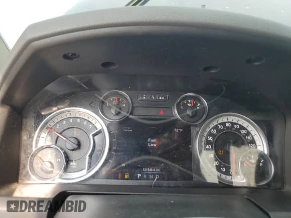 2017 Ram 1500 Big Horn z VIN 1C6RR6LG1HS536066, wystawiony jako Copart lot #59277995 z przebiegiem 121 548 mil mil oraz Czysty tytuł • Clean title. Historia ofert i sprzedaży dostępna na DreamBid. Obrazek 9.