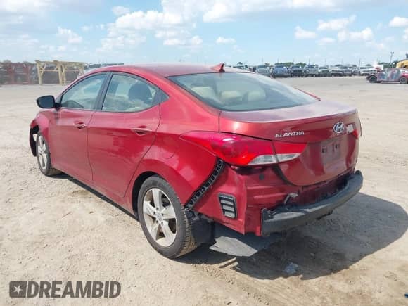 2013 Hyundai Elantra GLS с VIN KMHDH4AE2DU802667, выставлен на аукционе IAAI как лот 43136240 с пробегом 176 324 миль миль и . История ставок и продаж доступна на DreamBid. Изображение 3.