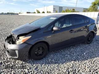 2013 Toyota Prius Two z VIN JTDKN3DU1D1650836, wystawiony jako Copart lot #82774365 z przebiegiem 15 469 mil mil oraz Czysty tytuł • Clean title. Historia ofert i sprzedaży dostępna na DreamBid. Obrazek 1.