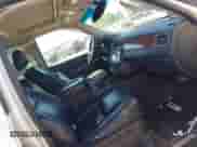 2013 Chevrolet Tahoe LTZ z VIN 1GNSKCE07DR184035, wystawiony jako IAAI lot #42744928 z przebiegiem 229 596 mil mil oraz . Historia ofert i sprzedaży dostępna na DreamBid. Obrazek 5.