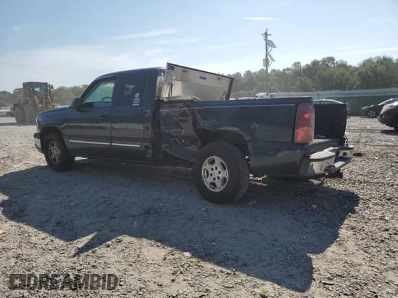 2003 Chevrolet Silverado 1500 LS с VIN 2GCEC19T031404828, выставлен на аукционе Copart как лот 80673765 с пробегом 388 130 миль миль и Списание • Salvage title. История ставок и продаж доступна на DreamBid. Изображение 2.