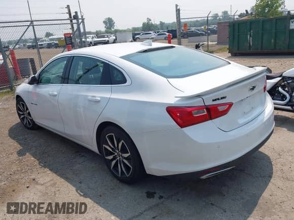 2024 Chevrolet Malibu RS с VIN 1G1ZG5ST4RF252442, выставлен на аукционе IAAI как лот 42903405 с пробегом 19 638 миль миль и . История ставок и продаж доступна на DreamBid. Изображение 3.