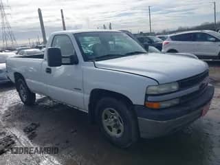 2002 Chevrolet Silverado 1500 z VIN 1GCEC14WX2Z146163, wystawiony jako IAAI lot #41520765 z przebiegiem 195 742 mil mil oraz . Historia ofert i sprzedaży dostępna na DreamBid. Obrazek 1.
