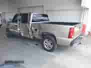 2002 Chevrolet Silverado 1500 LS with VIN 2GCEC19T221427915, listed as a IAAI auction lot 43143055 with Not provided miles and . Bid and sale history available at DreamBid. Image 3.