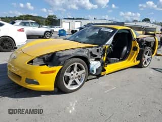 2005 Chevrolet Corvette с VIN 1G1YY24U055117410, выставлен на аукционе Copart как лот 84046495 с пробегом 48 114 миль миль и Чистый • Clean title. История ставок и продаж доступна на DreamBid. Изображение 1.