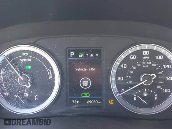 2019 Hyundai Sonata Limited с VIN KMHE34L3XKA089756, выставлен на аукционе IAAI как лот 43363886 с пробегом 69 030 миль миль и . История ставок и продаж доступна на DreamBid. Изображение 7.