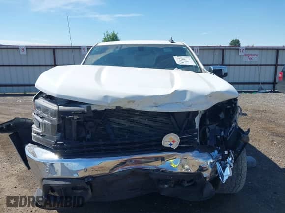 2022 Chevrolet Silverado 1500 LT z VIN 3GCUYDED7NG219036, wystawiony jako IAAI lot #42701074 z przebiegiem 38 283 mil mil oraz . Historia ofert i sprzedaży dostępna na DreamBid. Obrazek 13.