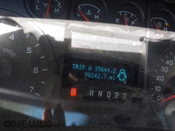 2010 Ford F-150 XL z VIN 1FTEX1CW9AFB83386, wystawiony jako IAAI lot #43405938 z przebiegiem 98 242 mil mil oraz . Historia ofert i sprzedaży dostępna na DreamBid. Obrazek 15.