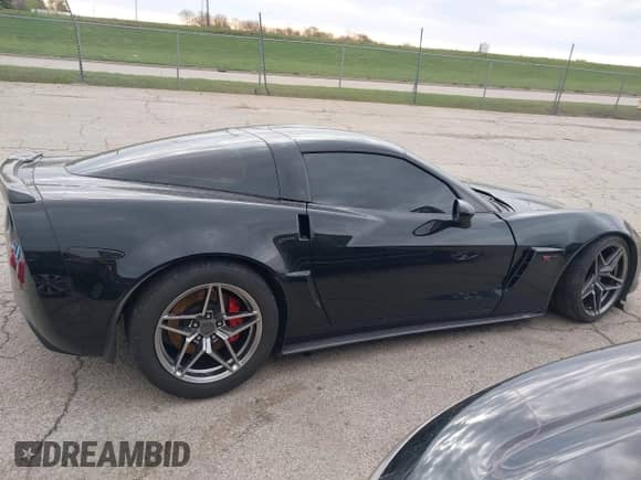 2008 Chevrolet Corvette Z06 с VIN 1G1YY26EX85122916, выставлен на аукционе IAAI как лот 41948110 с пробегом 56 201 миль миль и . История ставок и продаж доступна на DreamBid. Изображение 14.