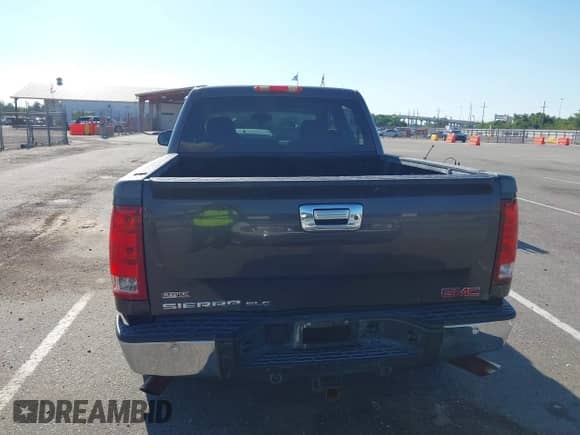 2011 GMC Sierra 1500 SLE z VIN 3GTP1VE06BG313943, wystawiony jako IAAI lot #43412577 z przebiegiem Nie podano mil oraz . Historia ofert i sprzedaży dostępna na DreamBid. Obrazek 15.