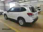 2023 Subaru Forester z VIN JF2SKACC9PH438544, wystawiony jako Copart lot #60339555 z przebiegiem 37 318 mil mil oraz Szkoda całkowita • Salvage title. Historia ofert i sprzedaży dostępna na DreamBid. Obrazek 2.