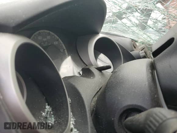 2016 Subaru Forester 2.5i z VIN JF2SJABC4GH500730, wystawiony jako Copart lot #70147875 z przebiegiem Nie podano mil oraz Szkoda całkowita • Salvage title. Historia ofert i sprzedaży dostępna na DreamBid. Obrazek 9.