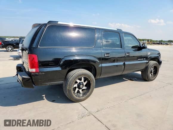 2003 Cadillac Escalade ESV with VIN 3GYFK66N33G306212, listed as a Copart auction lot 81671555 with 276,093 mi miles and Clean title. Bid and sale history available at DreamBid. Image 3.
