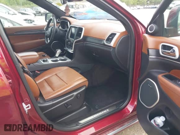 2018 Jeep Grand Cherokee Summit с VIN 1C4RJFJG2JC447660, выставлен на аукционе IAAI как лот 42676686 с пробегом 135 811 миль миль и . История ставок и продаж доступна на DreamBid. Изображение 5.