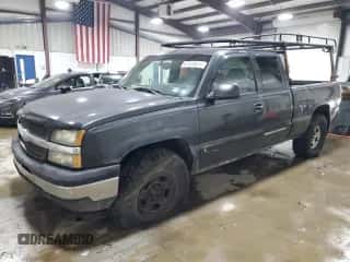 2004 Chevrolet Silverado 1500 Z71 z VIN 1GCEK19V64E123704, wystawiony jako Copart lot #87049815 z przebiegiem Nie podano mil oraz Czysty tytuł • Clean title. Historia ofert i sprzedaży dostępna na DreamBid. Obrazek 1.