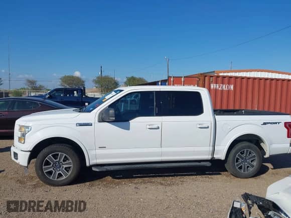 2017 Ford F-150 XLT z VIN 1FTEW1CP7HKC23929, wystawiony jako IAAI lot #43463704 z przebiegiem 114 618 mil mil oraz . Historia ofert i sprzedaży dostępna na DreamBid. Obrazek 14.
