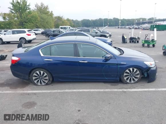 2015 Honda Accord Touring z VIN 1HGCR6F75FA014927, wystawiony jako IAAI lot #43268149 z przebiegiem 132 281 mil mil oraz . Historia ofert i sprzedaży dostępna na DreamBid. Obrazek 13.