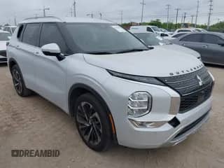 2024 Mitsubishi Outlander SEL с VIN JA4J3WA88RZ057293, выставлен на аукционе IAAI как лот 42035645 с пробегом 14 470 миль миль и . История ставок и продаж доступна на DreamBid. Изображение 1.