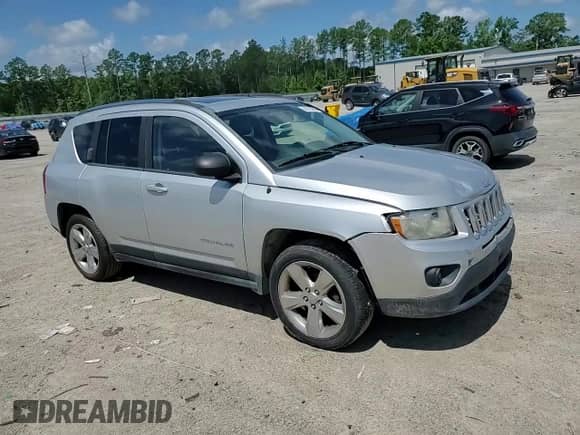 2012 Jeep Compass Limited с VIN 1C4NJCCB8CD560007, выставлен на аукционе Copart как лот 60725985 с пробегом 120 757 миль миль и Списание • Salvage title. История ставок и продаж доступна на DreamBid. Изображение 14.