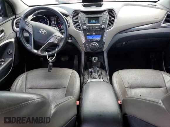 2015 Hyundai Santa Fe Limited with VIN KM8SN4HF8FU110950, listed as a Copart auction lot 68729555 with 192,822 mi miles and Clean title. Bid and sale history available at DreamBid. Image 8.