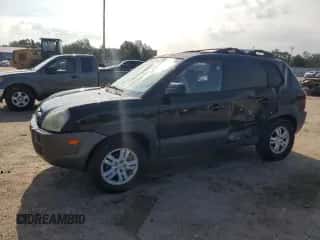 2008 Hyundai Tucson SE z VIN KM8JN12D58U881256, wystawiony jako Copart lot #67509304 z przebiegiem 178 522 mil mil oraz Szkoda całkowita • Salvage title. Historia ofert i sprzedaży dostępna na DreamBid. Obrazek 1.