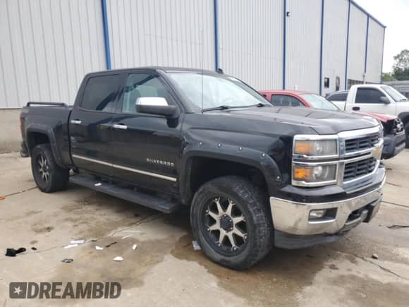 2014 Chevrolet Silverado 1500 LTZ z VIN 3GCUKSEC1EG247590, wystawiony jako Copart lot #62815825 z przebiegiem 180 811 mil mil oraz Szkoda całkowita • Salvage title. Historia ofert i sprzedaży dostępna na DreamBid. Obrazek 4.