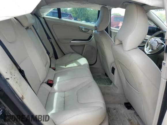 2015 Volvo S60 T5 Drive-E Platinum с VIN YV140MFM3F1363652, выставлен на аукционе Copart как лот 46062595 с пробегом 9 105 миль миль и Списание • Salvage title. История ставок и продаж доступна на DreamBid. Изображение 11.