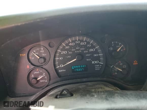 2006 Chevrolet Express Cargo с VIN 1GCGG25V361178725, выставлен на аукционе Copart как лот 61726725 с пробегом 176 657 миль миль и Списание • Salvage title. История ставок и продаж доступна на DreamBid. Изображение 9.