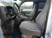 2005 Chevrolet Express Passenger with VIN 1GAHG35U551121466, listed as a Copart auction lot 80658034 with 84,598 mi miles and Salvage title. Bid and sale history available at DreamBid. Image 7.