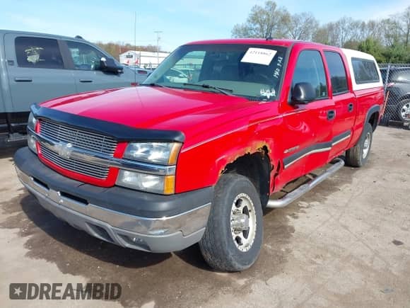 2003 Chevrolet Silverado 1500HD LS z VIN 1GCGK13U03F179543, wystawiony jako IAAI lot #42118862 z przebiegiem 118 128 mil mil oraz . Historia ofert i sprzedaży dostępna na DreamBid. Obrazek 6.