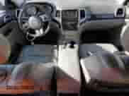 2012 Jeep Grand Cherokee Laredo с VIN 1C4RJEAT6CC305743, выставлен на аукционе Copart как лот 68207395 с пробегом 176 629 миль миль и Чистый • Clean title. История ставок и продаж доступна на DreamBid. Изображение 8.