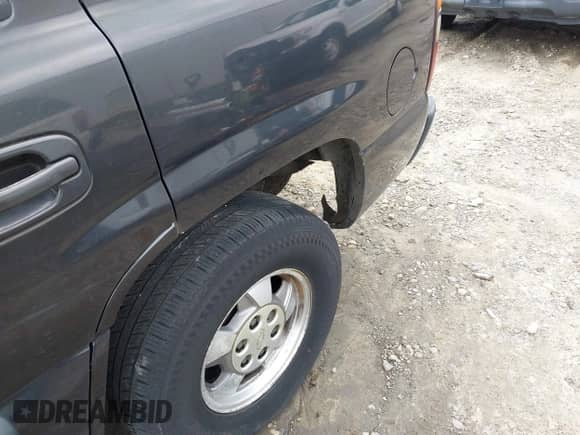 2004 Chevrolet Tahoe LT с VIN 1GNEC13Z14R203713, выставлен на аукционе IAAI как лот 42490743 с пробегом 216 529 миль миль и . История ставок и продаж доступна на DreamBid. Изображение 13.