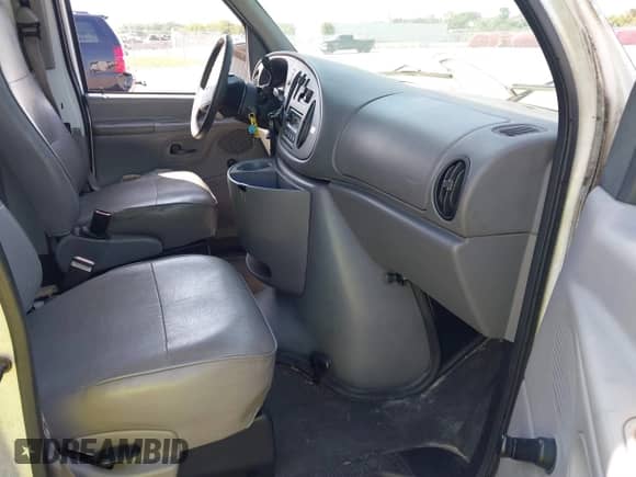 1999 Ford Econoline Cargo with VIN 1FTRE1428XHA20390, listed as a IAAI auction lot 41806875 with 207,954 mi miles and . Bid and sale history available at DreamBid. Image 5.