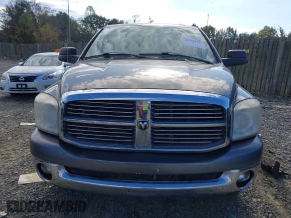 2007 Dodge 1500 SLT with VIN 1D7HA18267S196252, listed as a IAAI auction lot 43535475 with 188,301 mi miles and . Bid and sale history available at DreamBid. Image 6.