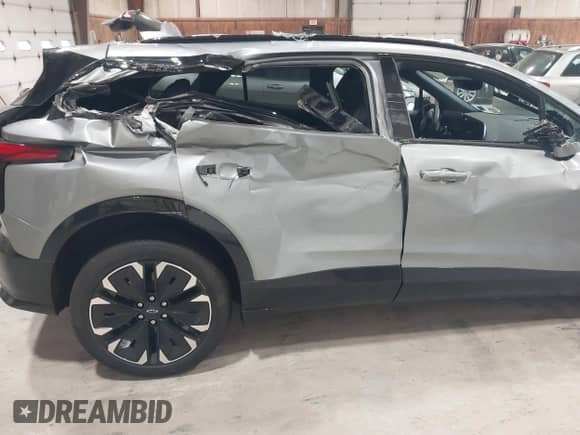 2024 Chevrolet Blazer EV eAWD RS с VIN 3GNKDCRJ7RS159749, выставлен на аукционе IAAI как лот 42115099 с пробегом 3 930 миль миль и . История ставок и продаж доступна на DreamBid. Изображение 6.