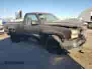 2005 Chevrolet Silverado 1500 z VIN 1GCEC14T45Z271864, wystawiony jako Copart lot #84507104 z przebiegiem 191 813 mil mil oraz Szkoda całkowita • Salvage title. Historia ofert i sprzedaży dostępna na DreamBid. Obrazek 4.