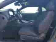 2019 Dodge Challenger SXT z VIN 2C3CDZAG2KH669942, wystawiony jako Copart lot #83860915 z przebiegiem 67 621 mil mil oraz Szkoda całkowita • Salvage title. Historia ofert i sprzedaży dostępna na DreamBid. Obrazek 7.