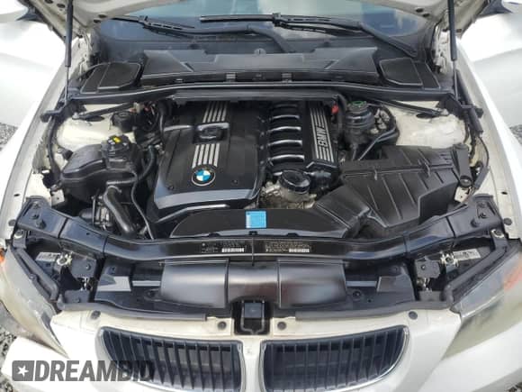 2008 BMW 3 Series 328i with VIN WBAVC53548FZ84714, listed as a Copart auction lot 80795725 with 221,365 mi miles and Salvage title. Bid and sale history available at DreamBid. Image 11.