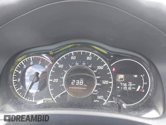 2018 Nissan Note S z VIN 3N1CE2CP7JL355502, wystawiony jako IAAI lot #42444692 z przebiegiem 77 619 mil mil oraz . Historia ofert i sprzedaży dostępna na DreamBid. Obrazek 7.