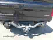 2019 Chevrolet Silverado 1500 RST z VIN 1GCRWDEK1KZ303181, wystawiony jako IAAI lot #42564537 z przebiegiem 84 559 mil mil oraz . Historia ofert i sprzedaży dostępna na DreamBid. Obrazek 6.