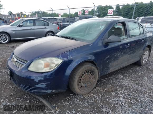 2010 Chevrolet Cobalt LS с VIN 1G1AB5F5XA7243508, выставлен на аукционе IAAI как лот 42612621 с пробегом 129 292 миль миль и . История ставок и продаж доступна на DreamBid. Изображение 2.