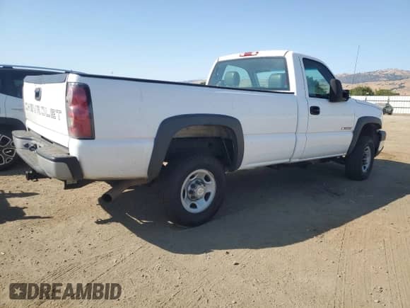 2006 Chevrolet Silverado 2500HD LS с VIN 1GCHC24U86E235180, выставлен на аукционе Copart как лот 60489395 с пробегом 199 098 миль миль и Списание • Salvage title. История ставок и продаж доступна на DreamBid. Изображение 3.