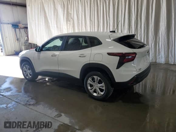 2024 Chevrolet Trax LS with VIN KL77LFE27RC020998, listed as a Copart auction lot 85171995 with 28,706 mi miles and Salvage title. Bid and sale history available at DreamBid. Image 2.