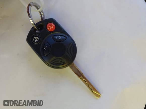 2015 Ford Focus SE с VIN 1FADP3K25FL369477, выставлен на аукционе IAAI как лот 43453598 с пробегом 147 698 миль миль и . История ставок и продаж доступна на DreamBid. Изображение 11.