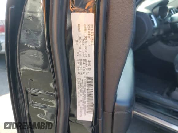 2017 Dodge Durango SXT z VIN 1C4RDHAGXHC740381, wystawiony jako Copart lot #70377725 z przebiegiem 113 813 mil mil oraz Szkoda całkowita • Salvage title. Historia ofert i sprzedaży dostępna na DreamBid. Obrazek 13.