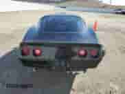 1981 Chevrolet Corvette z VIN 1G1AY8768BS431594, wystawiony jako Copart lot #52504605 z przebiegiem Nie podano mil oraz Nie do naprawy • Non repairable. Historia ofert i sprzedaży dostępna na DreamBid. Obrazek 6.