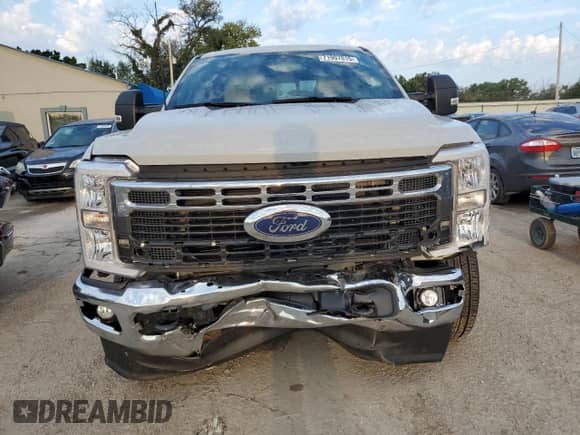 2025 Ford F-250 XL с VIN 1FT8W2BM2SED48756, выставлен на аукционе Copart как лот 71907015 с пробегом 2 868 миль миль и Списание • Salvage title. История ставок и продаж доступна на DreamBid. Изображение 5.