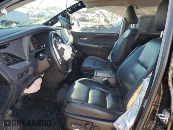 2015 Toyota Sienna SE Premium with VIN 5TDXK3DC2FS596961, listed as a Copart auction lot 89636705 with 107,881 mi miles and Salvage title. Bid and sale history available at DreamBid. Image 7.