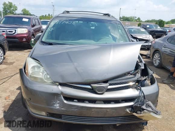 2005 Toyota Sienna XLE z VIN 5TDZA22C55S345147, wystawiony jako IAAI lot #42817401 z przebiegiem 125 308 mil mil oraz . Historia ofert i sprzedaży dostępna na DreamBid. Obrazek 11.