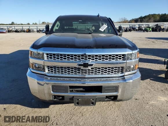 2019 Chevrolet Silverado 2500HD Work Truck z VIN 1GC1KREG9KF280820, wystawiony jako Copart lot #88048585 z przebiegiem 101 877 mil mil oraz Szkoda całkowita • Salvage title. Historia ofert i sprzedaży dostępna na DreamBid. Obrazek 5.